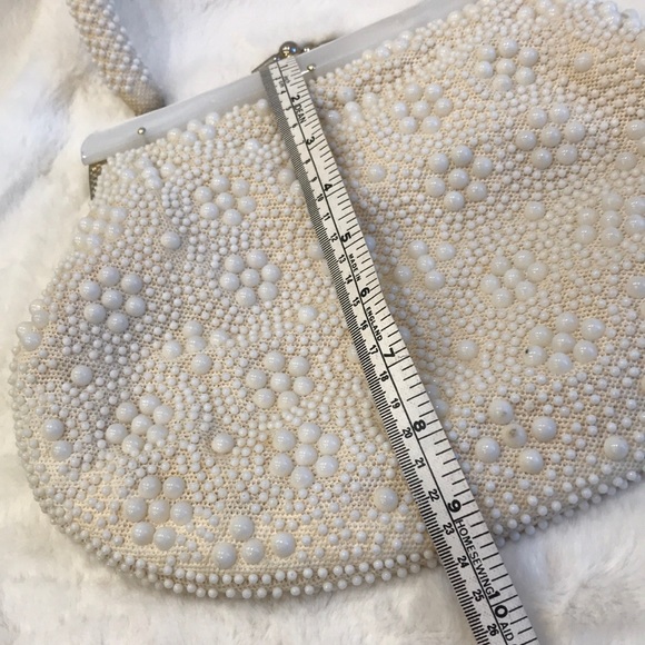 Vintage Beaded Purse with Kisslock - Picture 8 of 9